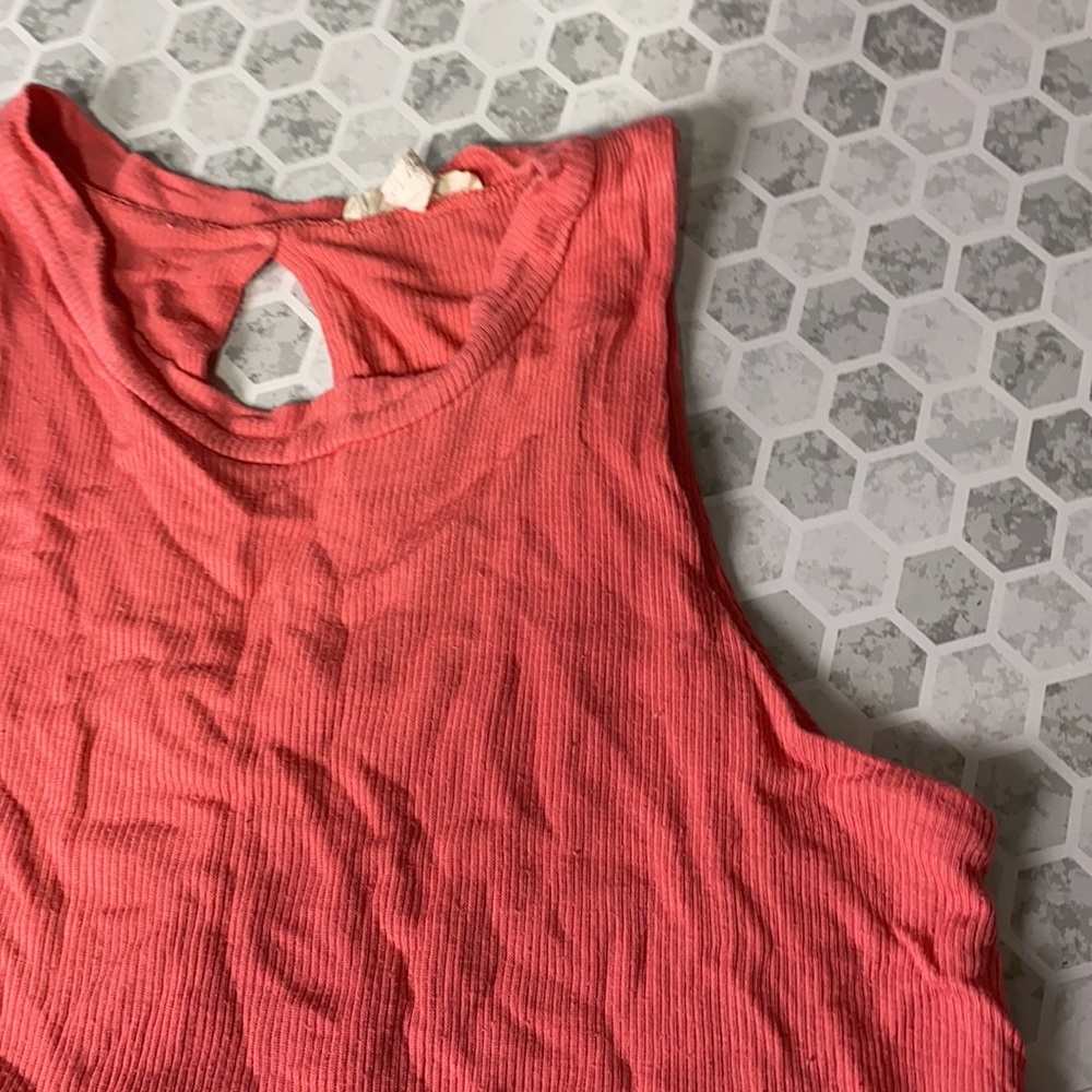 R2D Small Pink Keyhole Layered Tank Top - Picture 2 of 6